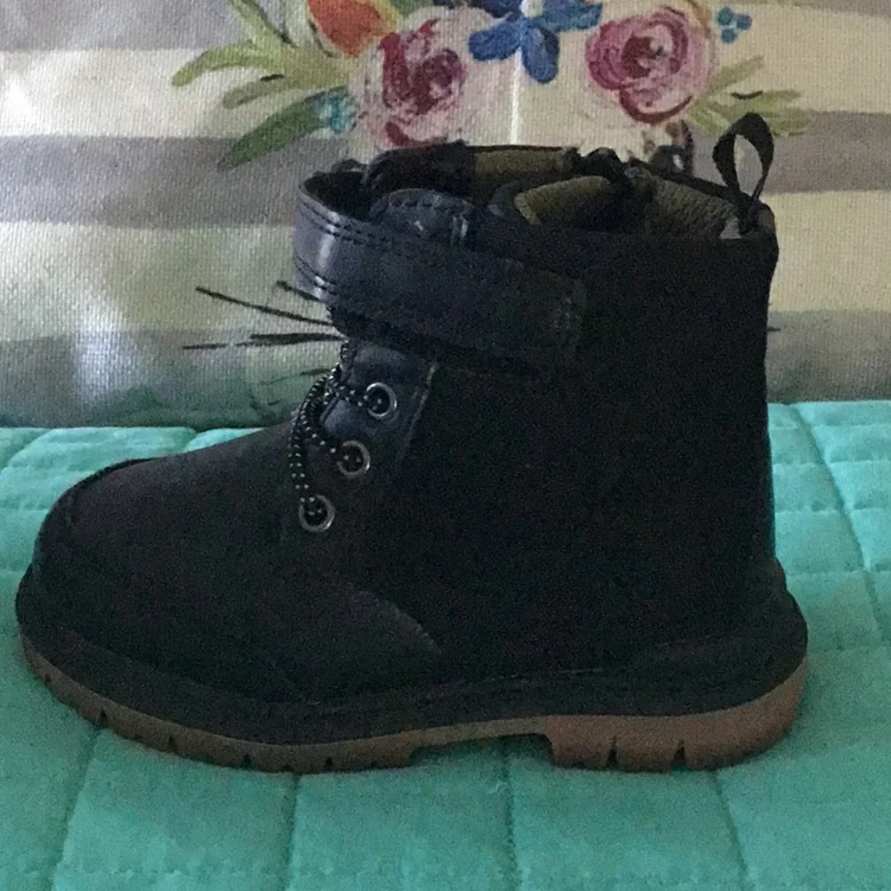 Kids Black Lace-Up Ankle Boots with Side Strap - Unbranded